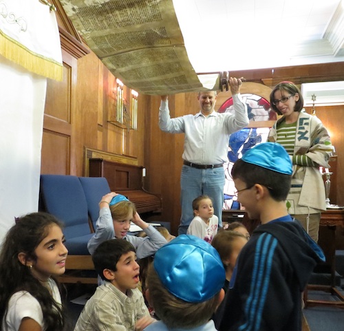 Simchat Torah religious school consecration